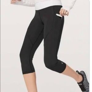 Lululemon size 4 leggings
